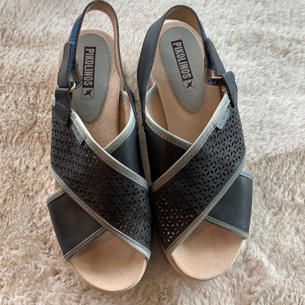 Pikolinos sandals